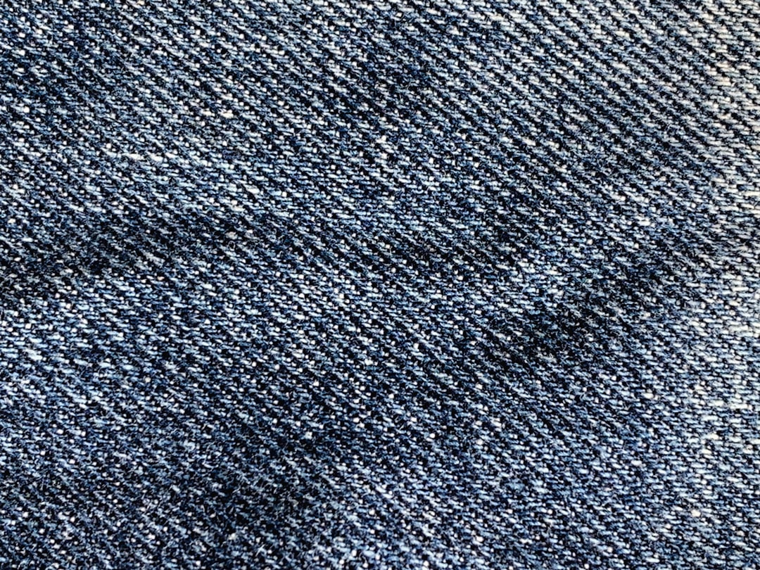 Mastering Raw Denim Fades: The Mechanics Behind Honeycombs, Whiskers, Stacks, and Pocket Fades