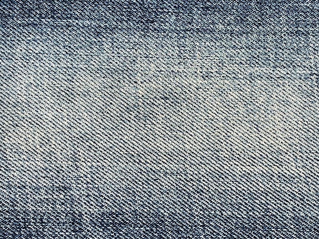 The Origin of the 5-Pocket Jeans: A Deep Dive into Watch Pockets, Coin Pockets, and Rivet Construction